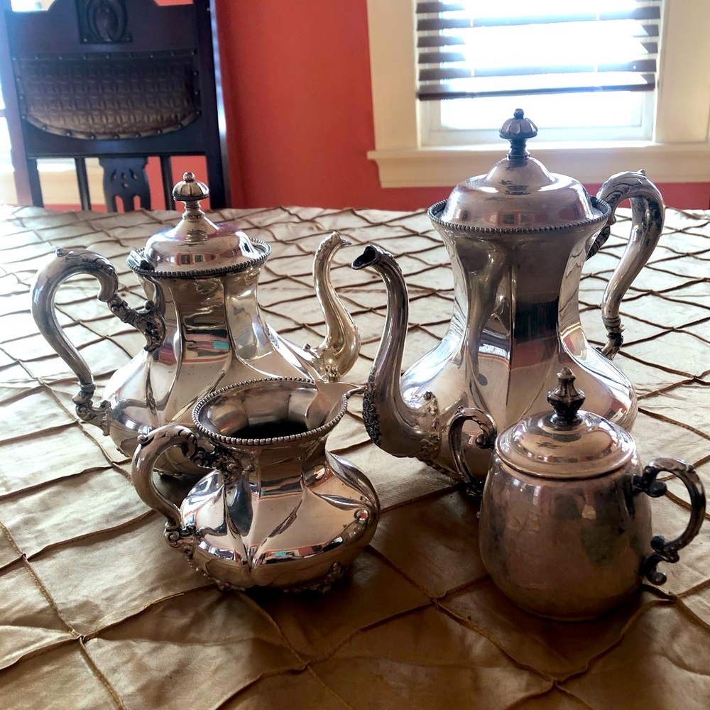 3 piece Meriden coffee/tea/creamer silver set. C1897